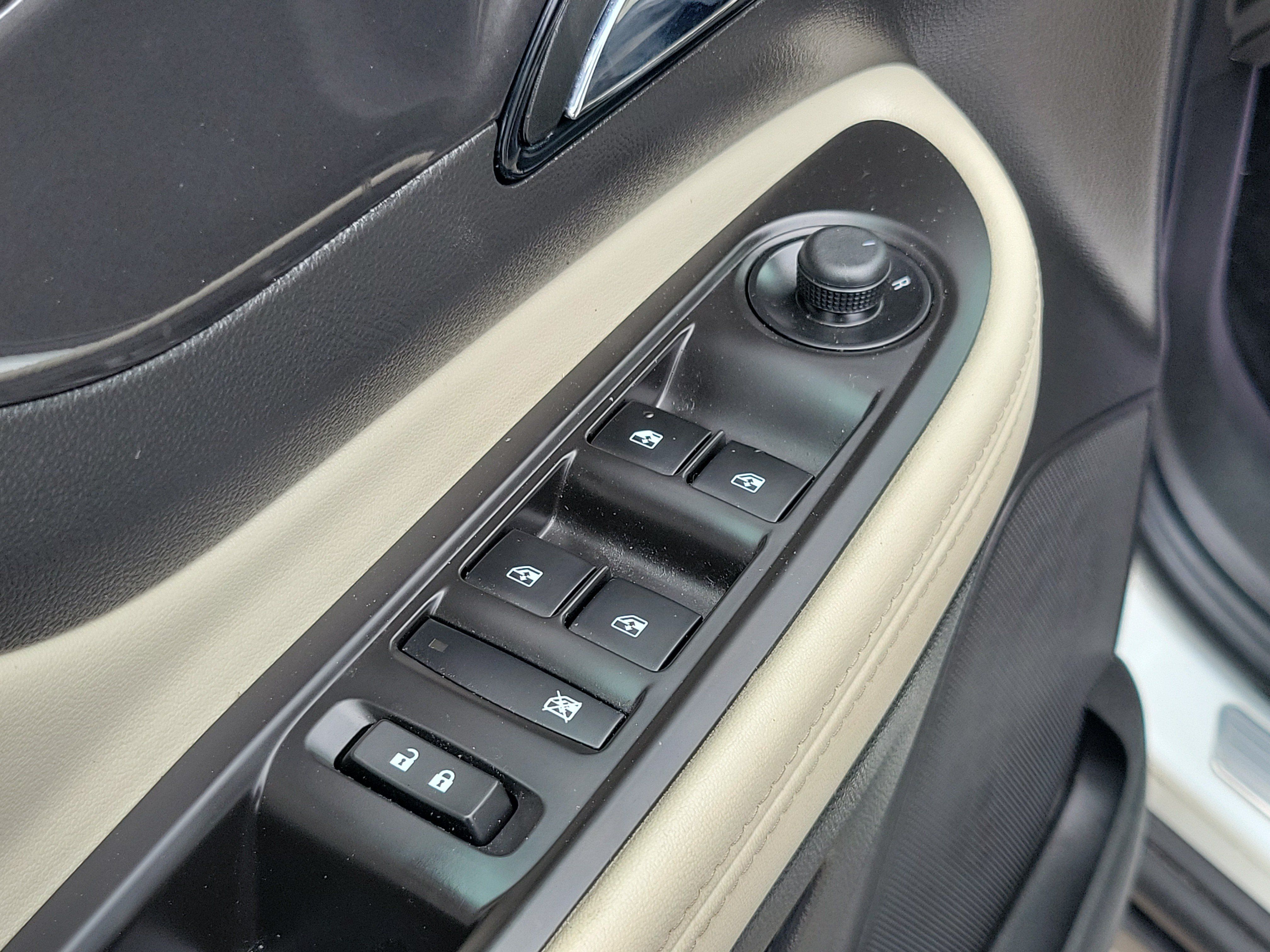 Used 2020 Buick Encore Preferred FWD image 14