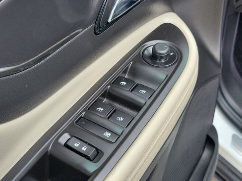 Used 2020 Buick Encore Preferred FWD image 14