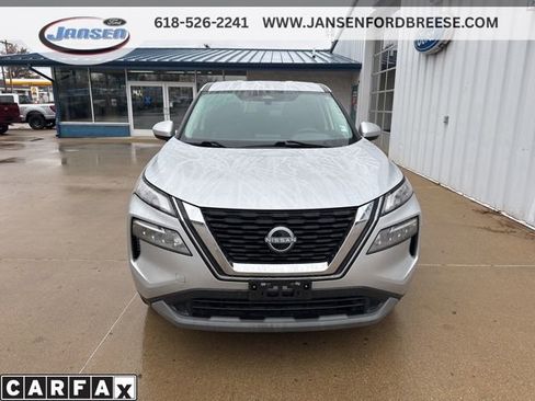 Used 2023 Nissan Rogue SV image 2