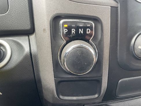 Used 2015 RAM 1500 Express RWD image 18
