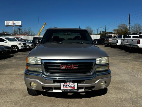Used 2004 GMC Sierra 1500 SLE w/ Safe And Sound Package image 8