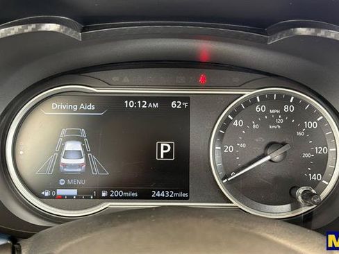 Used 2025 Nissan Versa SV FWD image 31