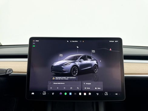 Used 2023 Tesla Model Y Long Range AWD/4WD image 19