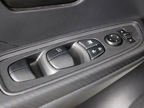 Used 2021 Nissan Versa S image 16