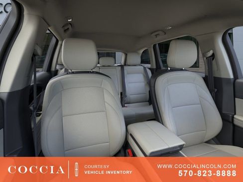 New 2026 Lincoln Nautilus Premier AWD/4WD image 10