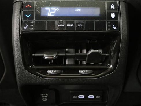 New 2026 Jeep Grand Cherokee L Limited AWD/4WD image 24