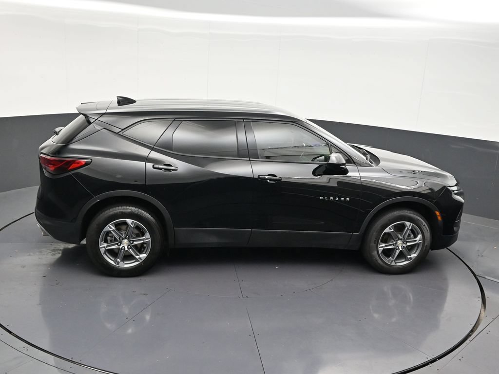 Used 2023 Chevrolet Blazer LT FWD image 21