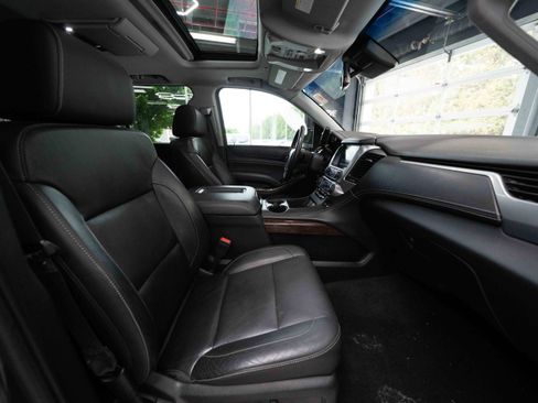Used 2017 Chevrolet Tahoe LT w/ LT Signature Package AWD/4WD image 28