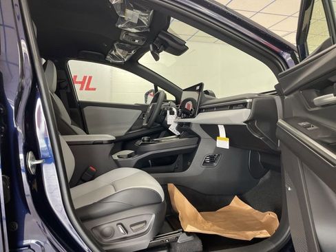 New 2026 Subaru Solterra AWD/4WD image 15