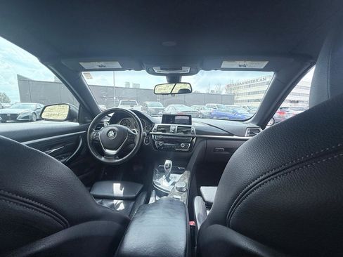 Used 2019 BMW 440i Convertible image 13