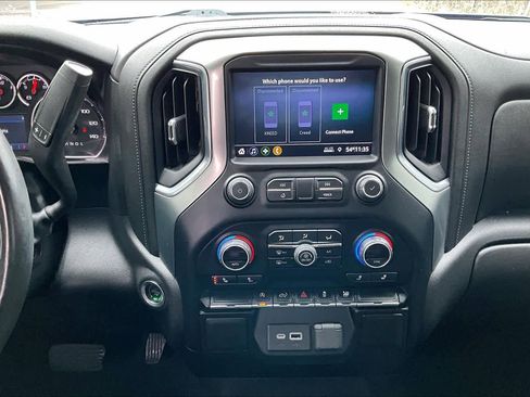 Used 2021 Chevrolet Silverado 1500 RST w/ LPO, Dark Essentials Package image 7