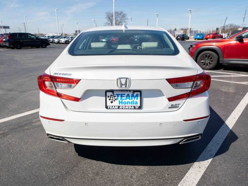Used 2022 Honda Accord Touring image 5