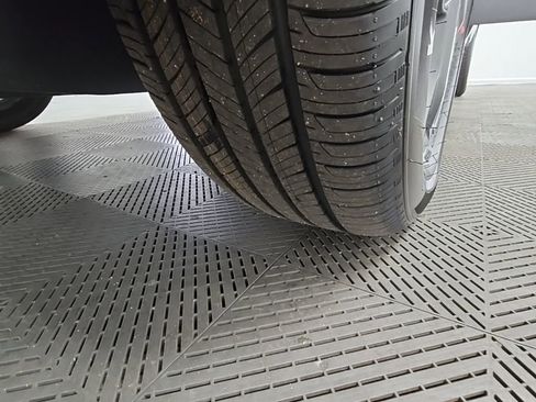 Used 2023 Honda HR-V EX-L image 43