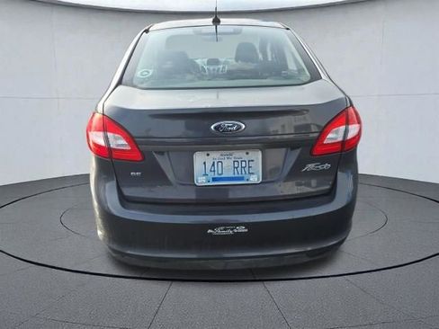 Used 2013 Ford Fiesta SE FWD image 8