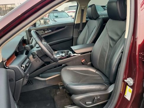 Used 2023 Lincoln Nautilus Reserve AWD/4WD image 6