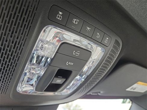 New 2026 Mercedes-Benz GLB 250 4MATIC image 17