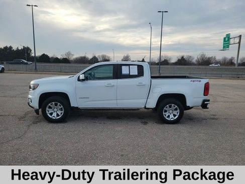 Used 2019 Chevrolet Colorado LT w/ LT Convenience Package image 3