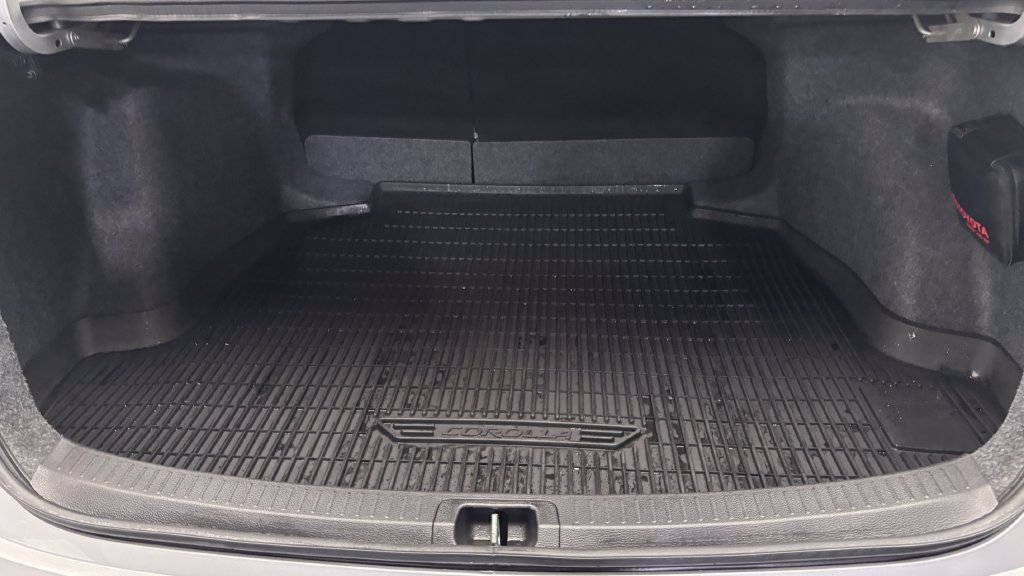 Certified 2025 Toyota Corolla SE FWD image 33