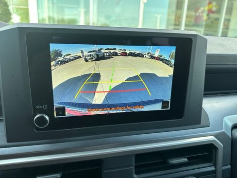 Used 2025 Toyota 4Runner SR5 RWD image 7