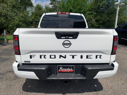 New 2026 Nissan Frontier SV w/ SV Convenience Package RWD image 4