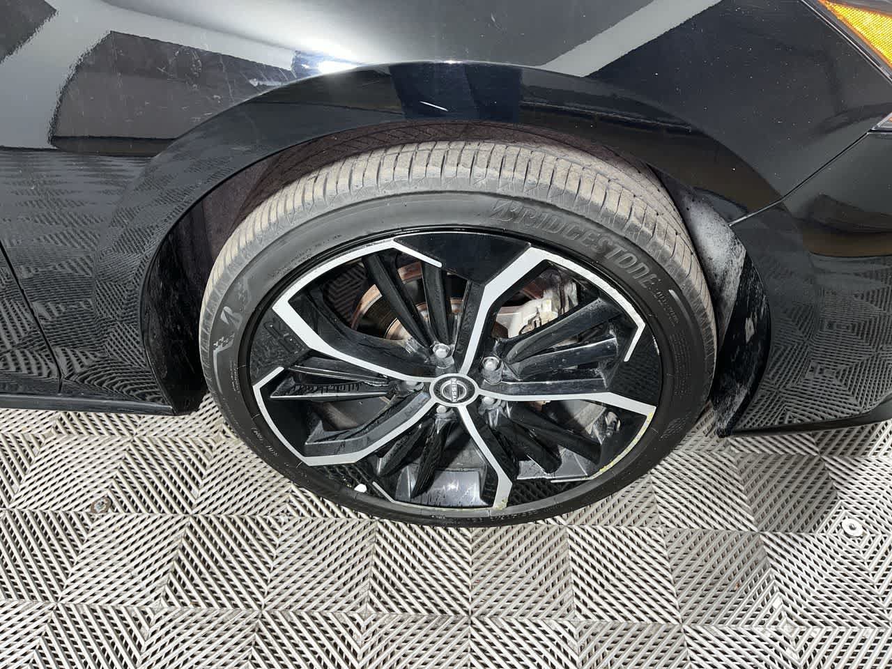 Used 2024 Nissan Altima 2.5 SR FWD image 10