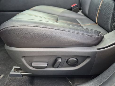 Used 2025 MAZDA CX-50 AWD 2.5 Hybrid w/ Premium Pkg image 14