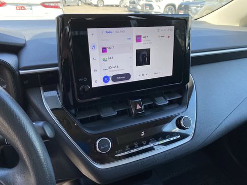 Used 2024 Toyota Corolla LE image 27