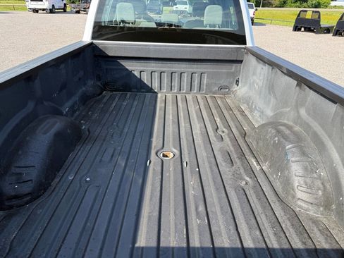 Used 2022 Ford F250 XL w/ Power Equipment Group AWD/4WD image 7