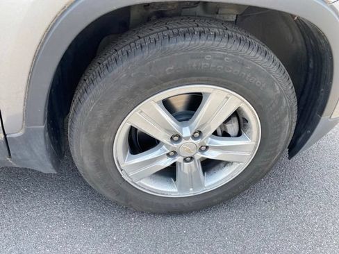 Used 2020 Chevrolet Trax LT FWD image 26