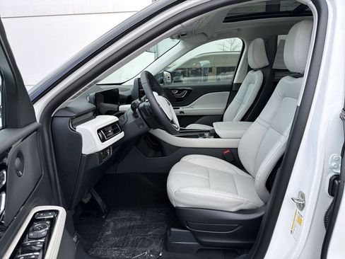 New 2026 Lincoln Aviator AWD image 5
