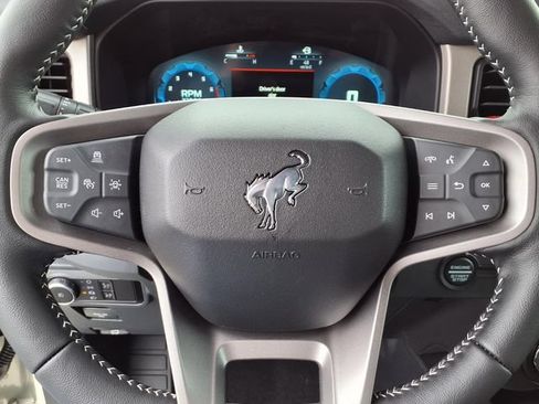 New 2026 Ford Bronco Outer Banks w/ Sasquatch Package AWD/4WD image 16