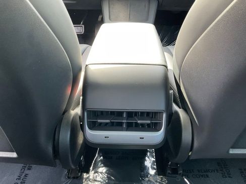 Used 2023 Tesla Model 3 Standard Range RWD image 33