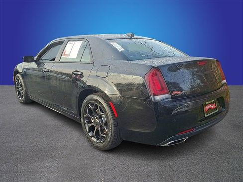 Used 2023 Chrysler 300 Touring L w/ Popular Equipment Group image 6
