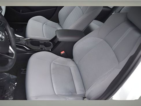 Used 2024 Toyota Corolla SE image 14