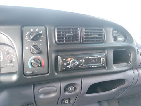 Used 1999 Dodge Ram 2500 Truck 2WD Quad Cab image 40