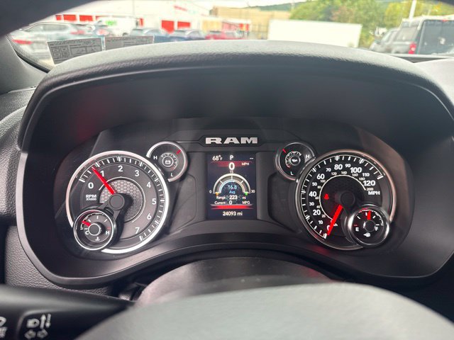 Used 2024 RAM 1500 Big Horn AWD/4WD image 16