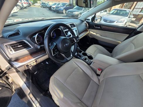 Used 2018 Subaru Outback 2.5i Limited AWD/4WD image 12