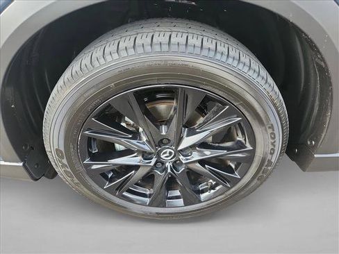 Certified 2023 MAZDA CX-5 Carbon Edition image 9