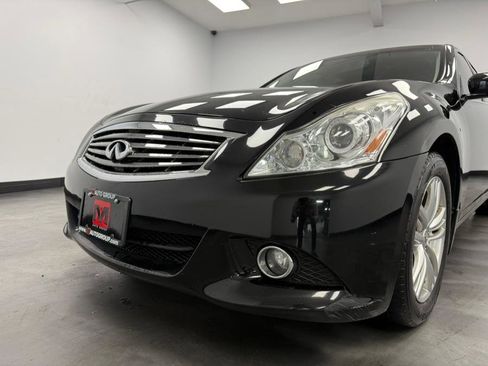 Used 2011 INFINITI G37 4dr x AWD w/ Premium Pkg image 14