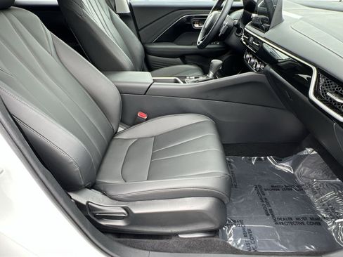Certified 2025 Acura ADX FWD image 30