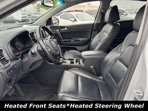 Used 2018 Kia Sportage EX w/ EX Premium Package image 3