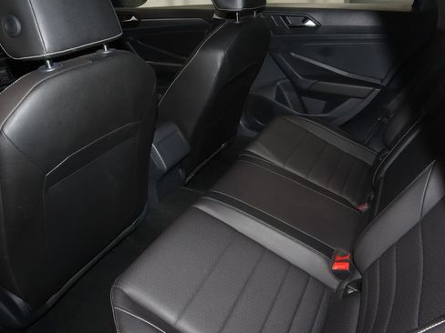 Used 2024 Volkswagen Jetta SE FWD image 20