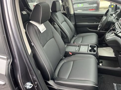 New 2026 Honda Odyssey Touring image 28