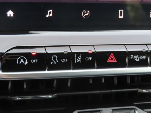 Certified 2023 Jeep Compass Limited AWD/4WD image 9