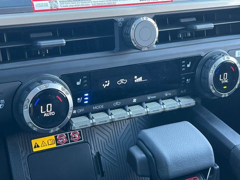 New 2025 Toyota Tacoma TRD Off-Road image 34