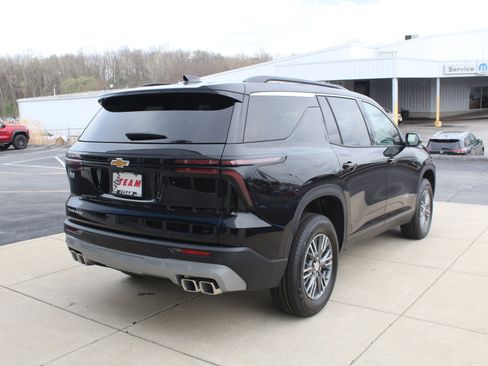 New 2026 Chevrolet Traverse LT FWD image 4