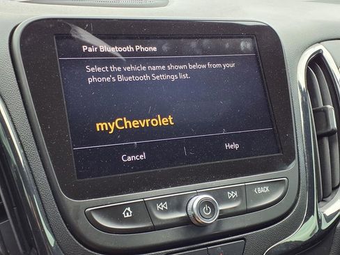 Used 2022 Chevrolet Equinox RS w/ RS Leather Package image 13