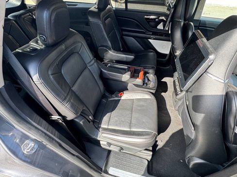 Used 2021 Lincoln Aviator Reserve w/ Equipment Group 210A image 24