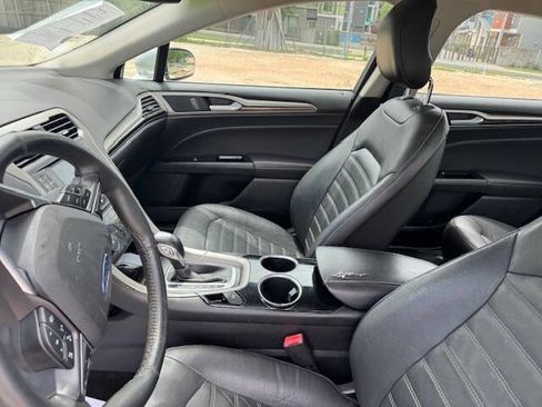 Used 2014 Ford Fusion SE w/ Equipment Group 202A image 36