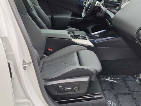 Used 2026 BMW X3 xDrive30i w/ M Sport Package AWD/4WD image 24